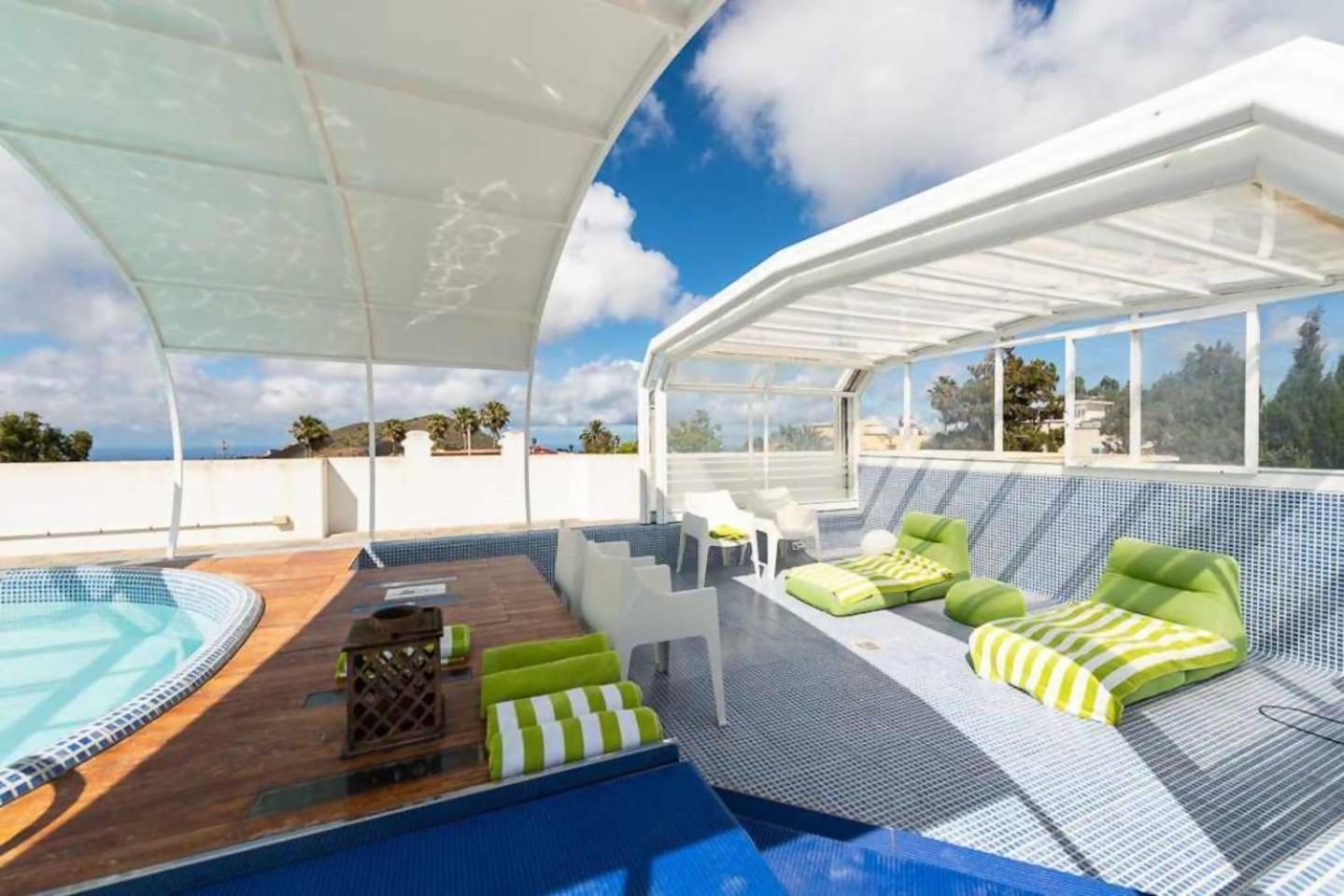 Amplia Villa De Lujo Con Piscina Climatizada Las Palmas de Gran Canaria Kültér fotó